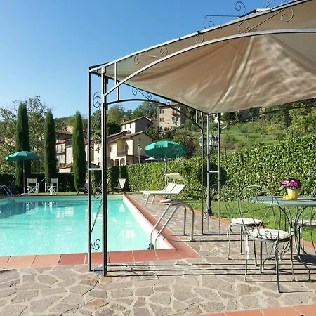 In Lonnano With Pool Villa *