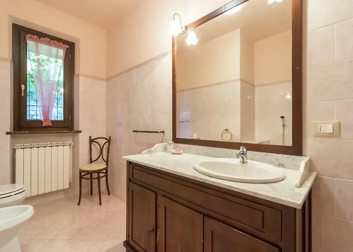 In Lonnano With Pool Villa